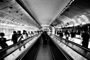 paris-walkway
