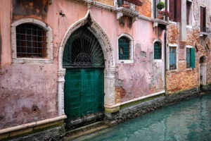 thegreendoorcanal